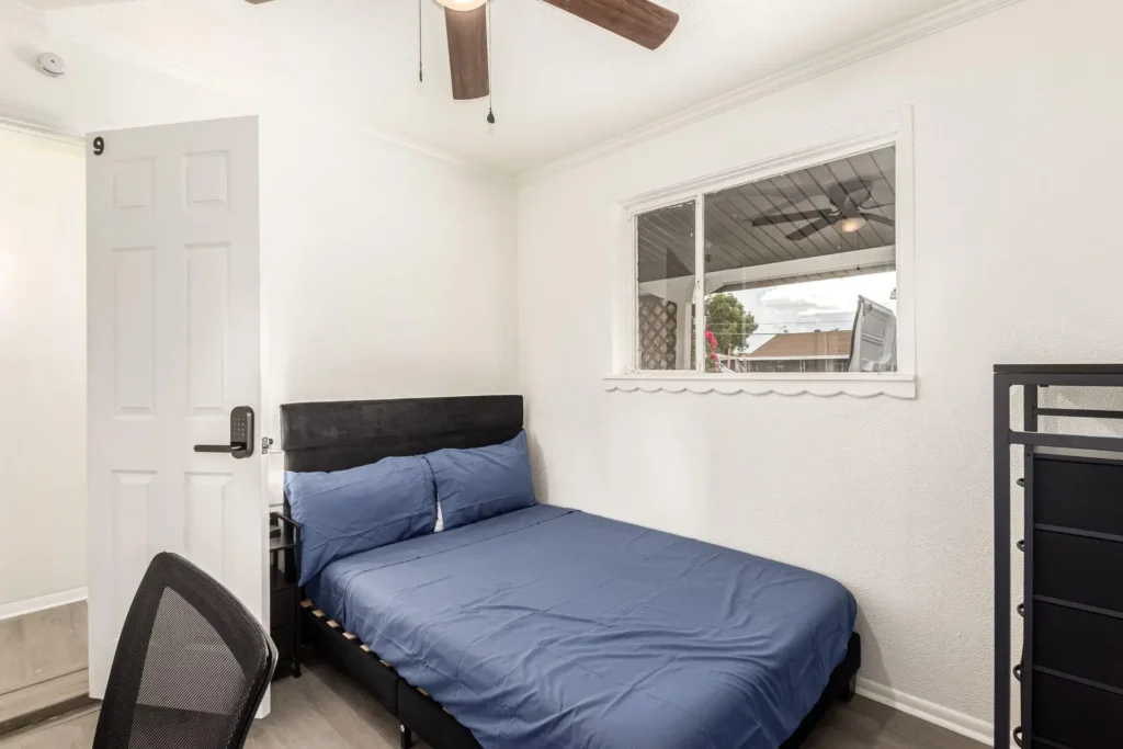 Phoenix House — Комната №3