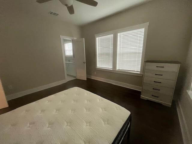 South Side Home — Комната №2