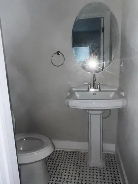 South Side Home — Комната №3